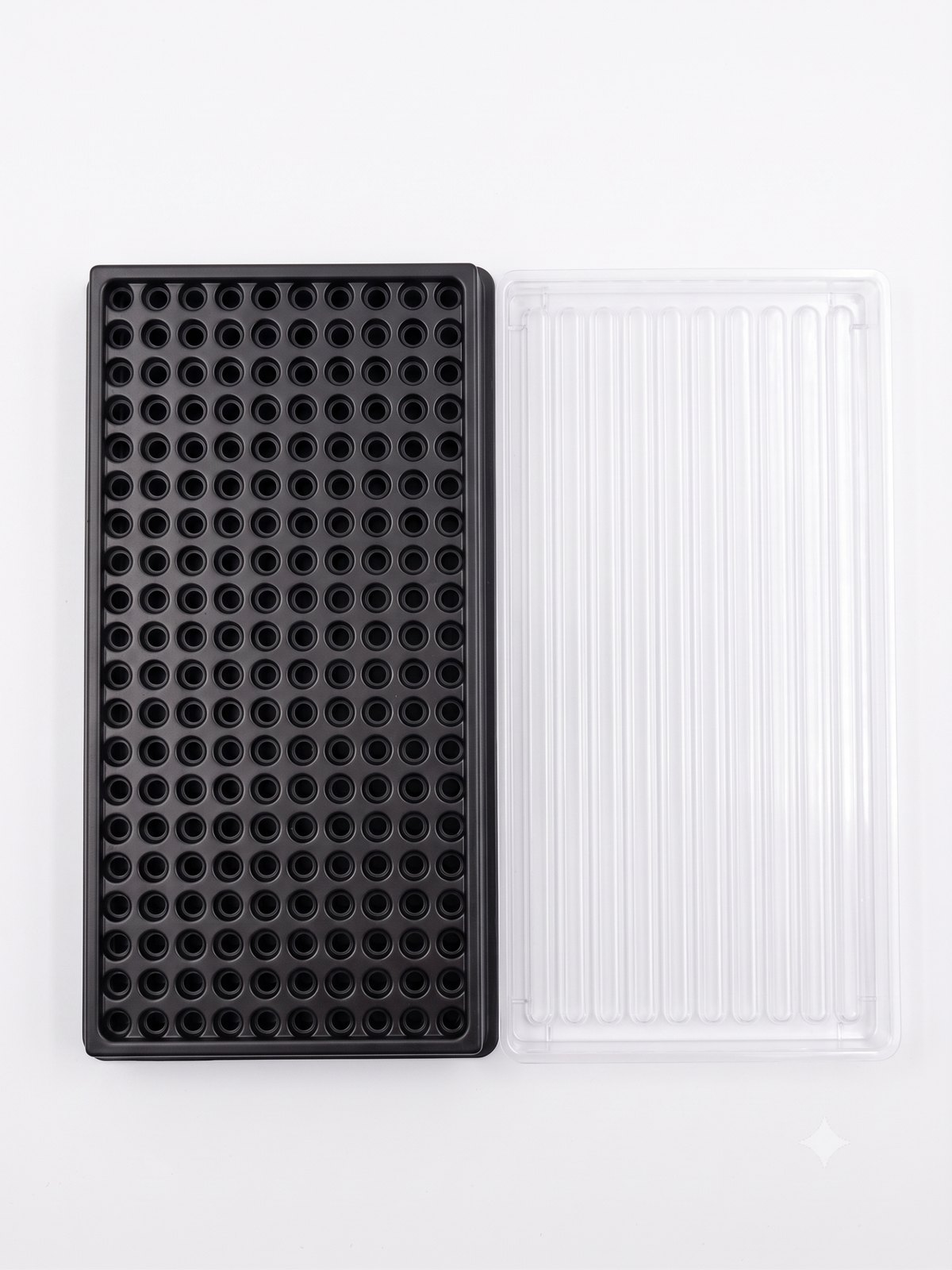 圓孔式抗靜電 Tray 盤與透明上蓋開蓋照片