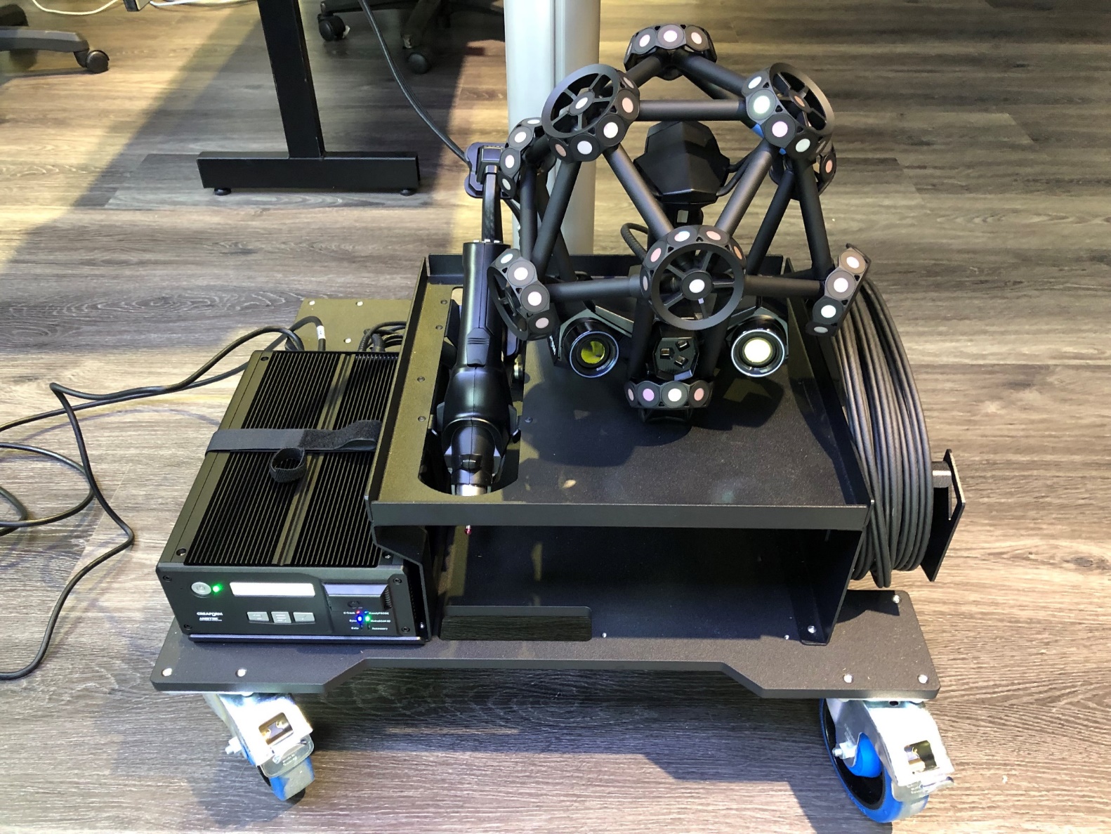 Creaform光學追蹤器與手持式3D掃描設備系統